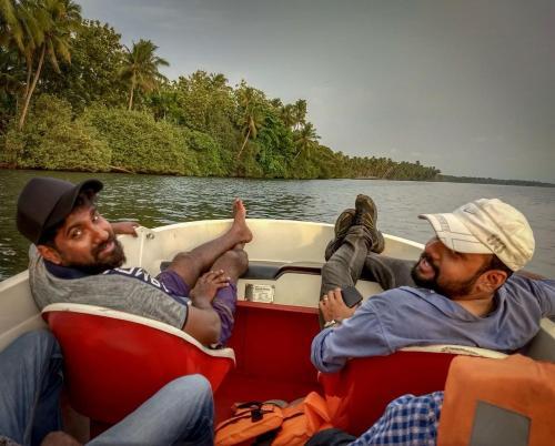 Вайпин: Manjaly Backwater Deluxe Resort