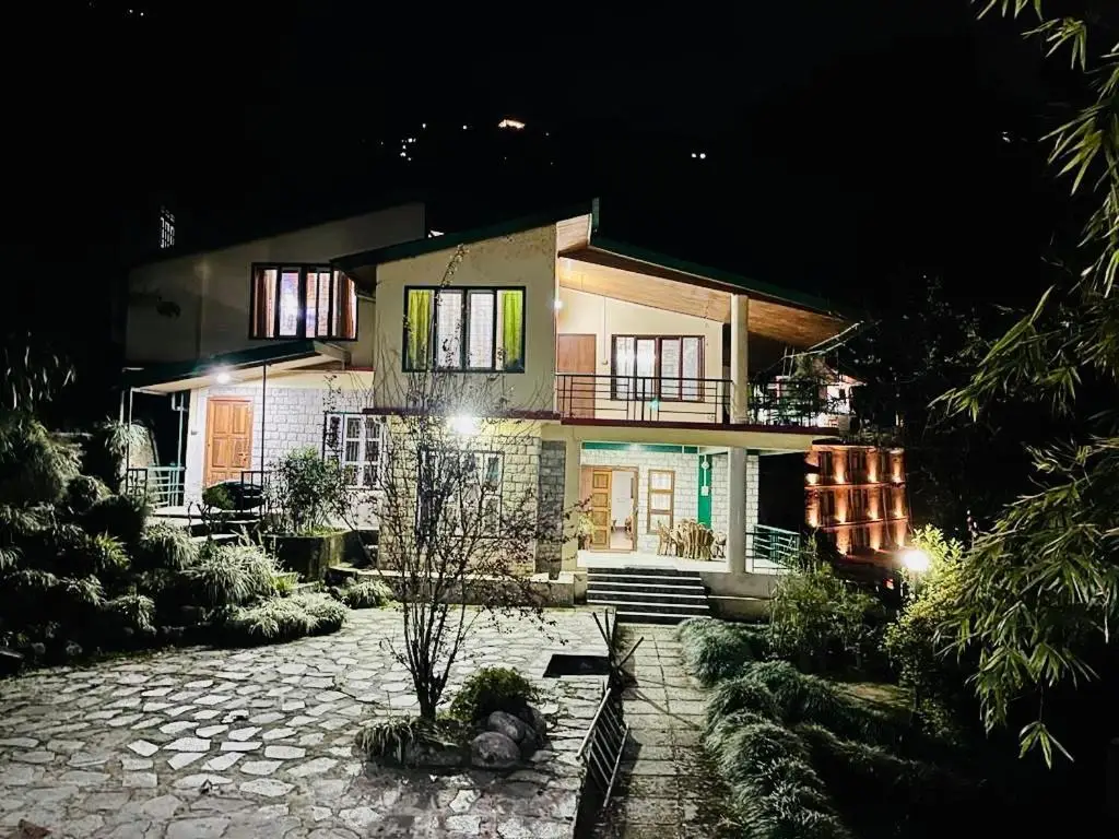 Aashishkhim Guest House — фото 1