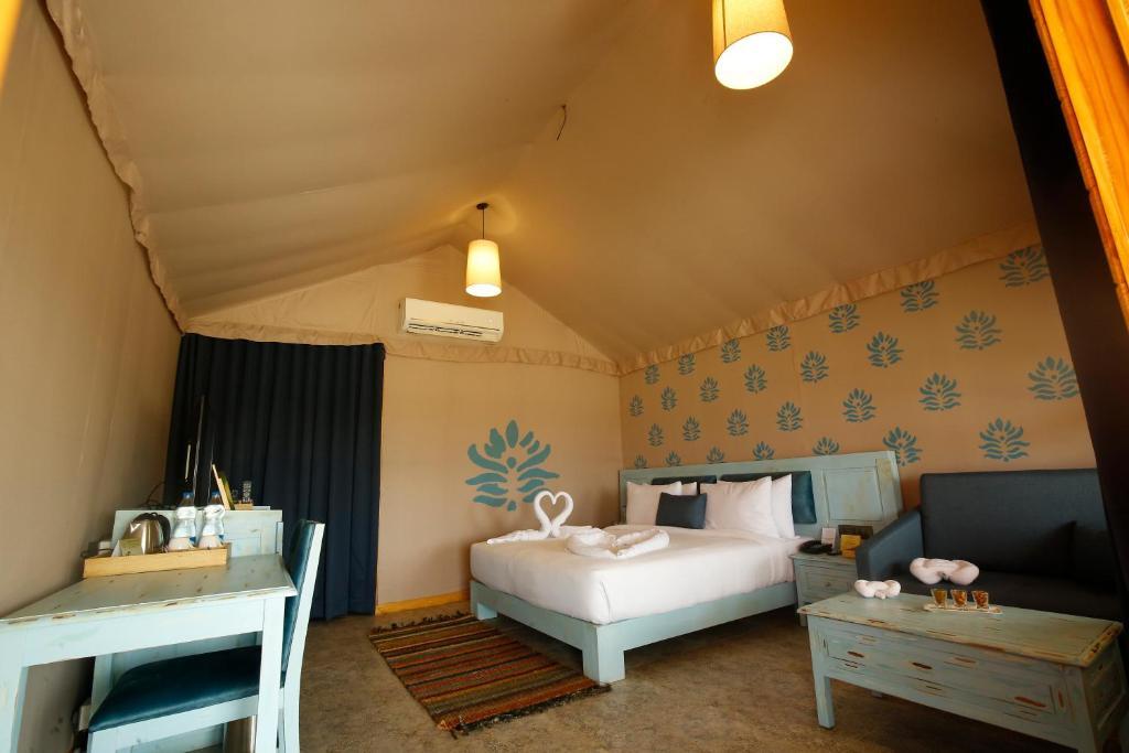 Диу: The Fern Seaside Luxurious Tent Resort