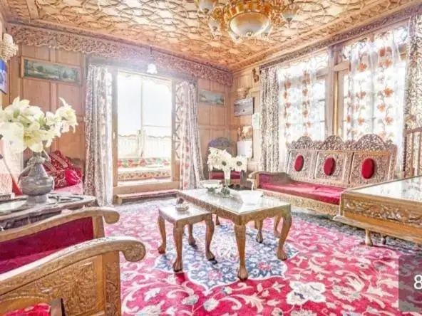 Шринагар: New minar group of houseboats