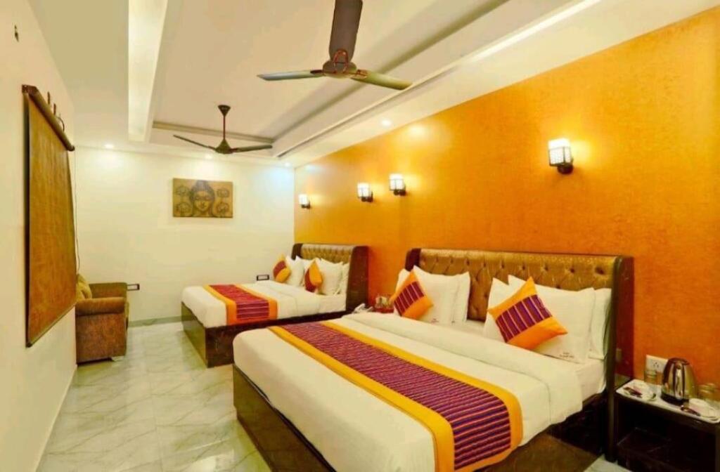 Нью-Дели: Capital O Airway Inn