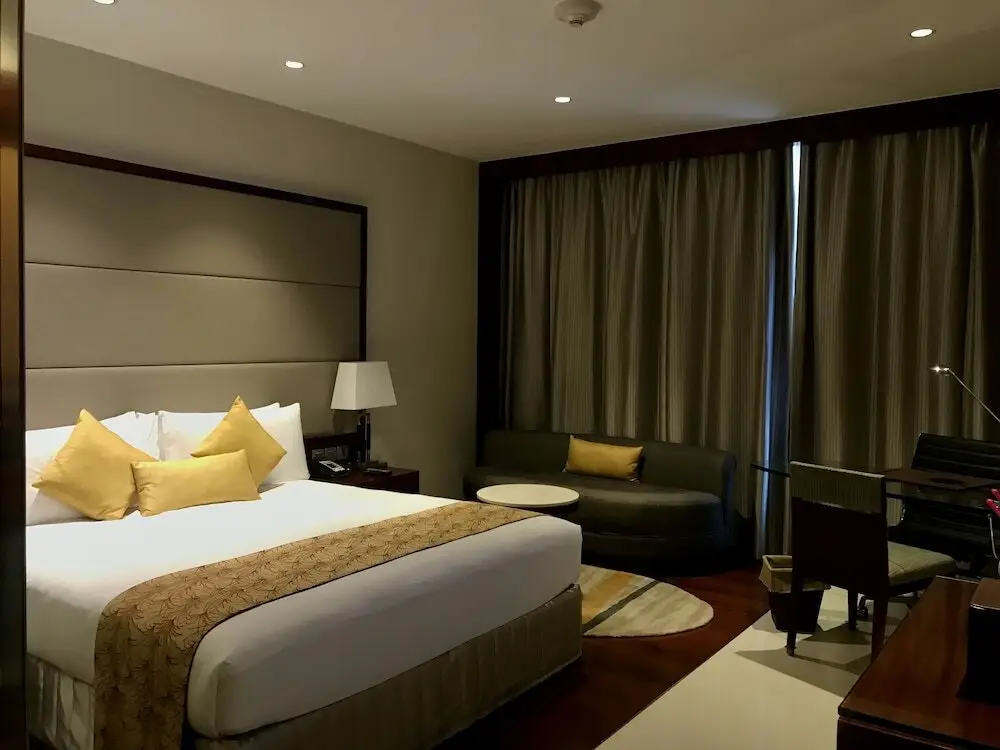 Эрамаллур: Crowne Plaza