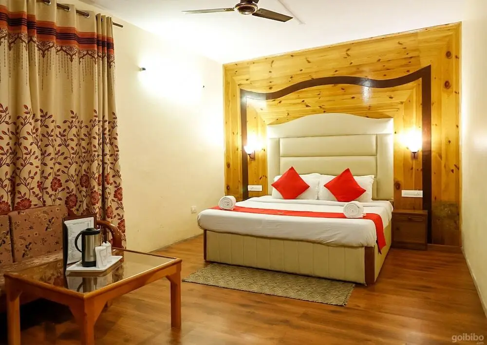Манали: Neha Palace by OYO Rooms