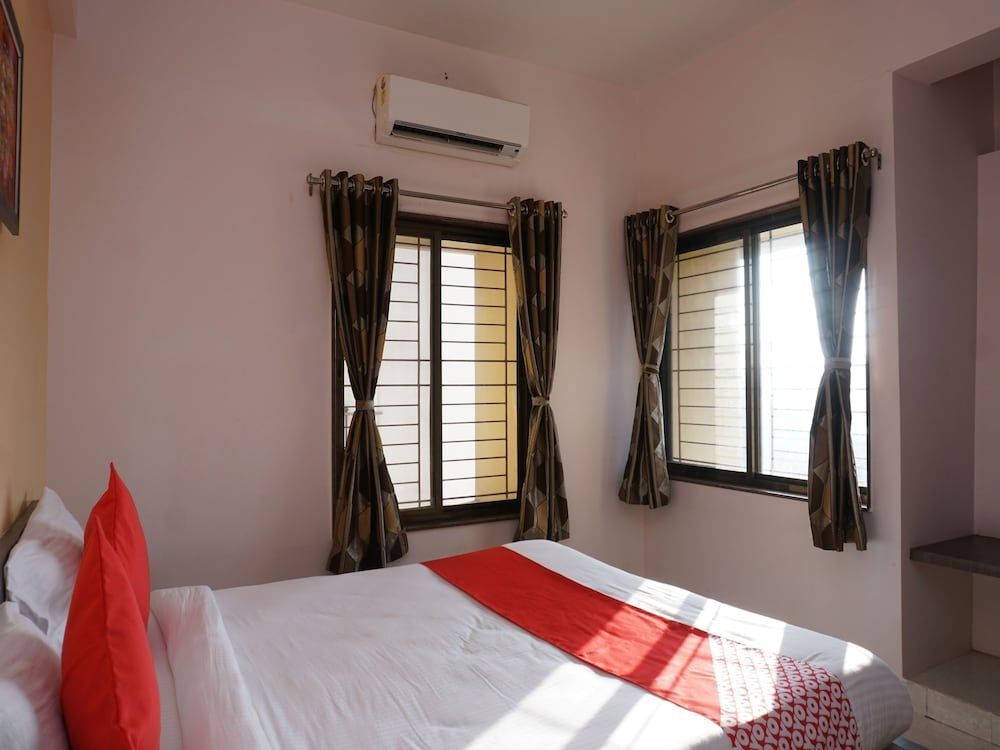 Колхапур: OYO 26151 House Khas Pranaam Apartment