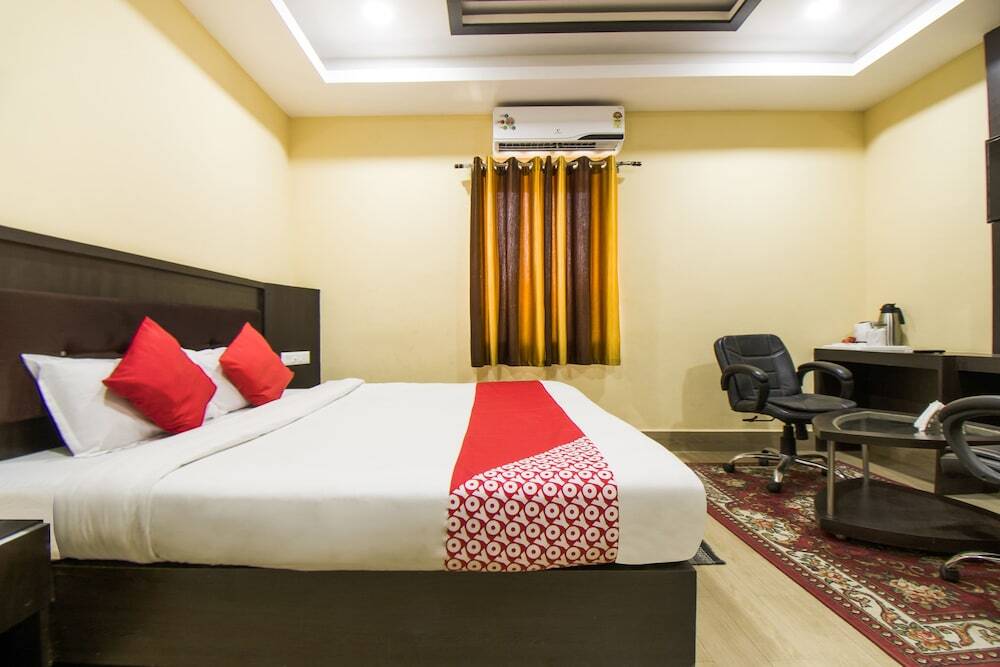 Пурния: OYO 33503 Hotel Holiday international