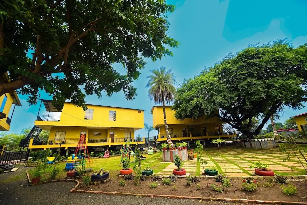 TGI Insignia Resort & Villa's — фото 1
