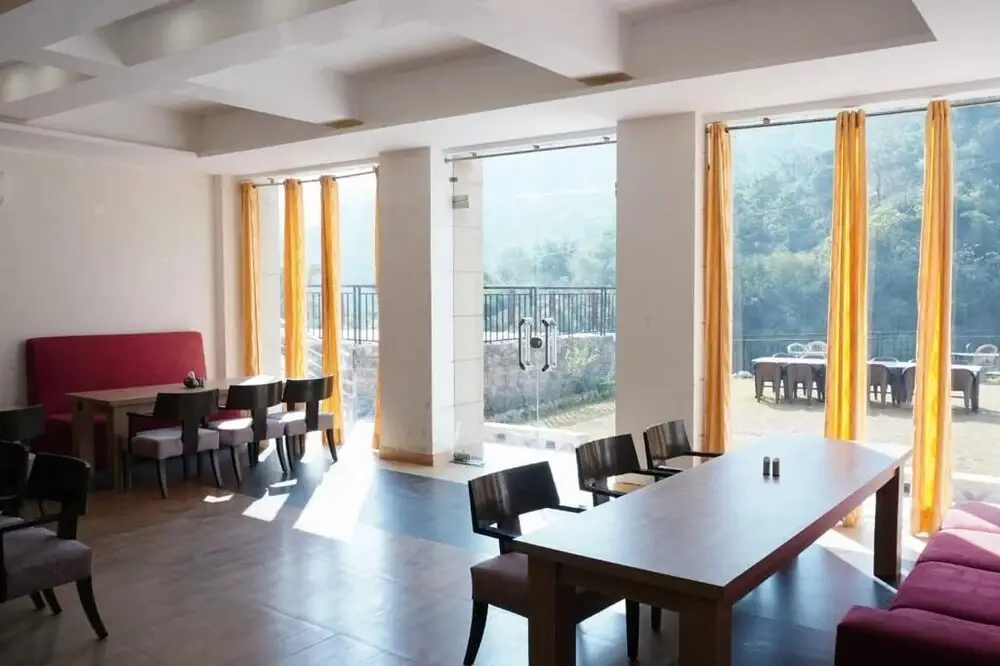Оал: Royal Suites by Park Tree Chakki Mor