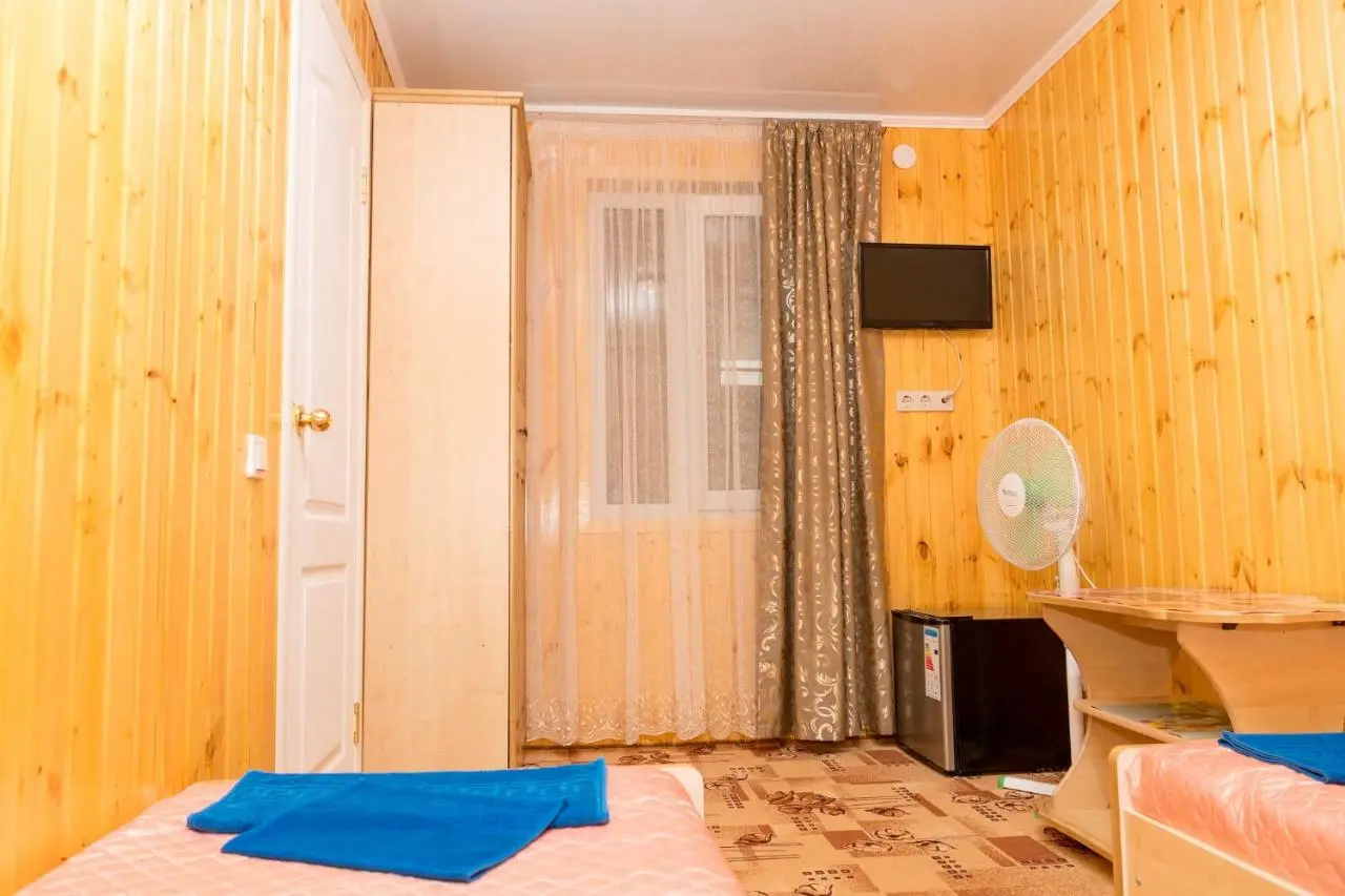 Витязево: Guest house Mishel
