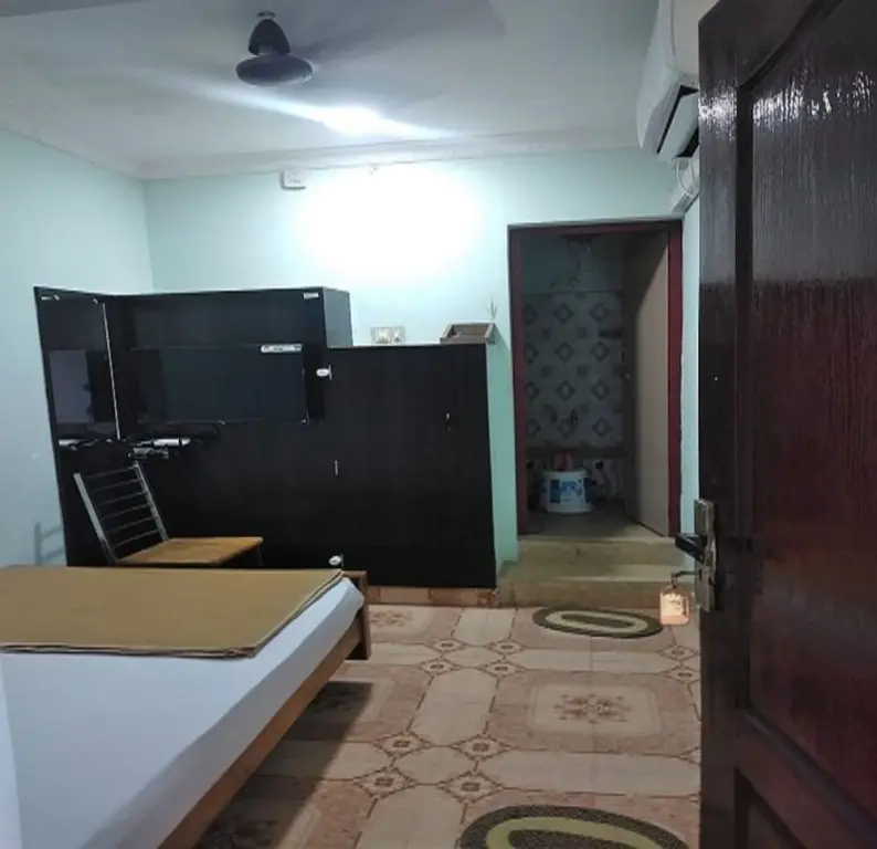 Пеннадам: Sri Sivalakshmi AC Guest House