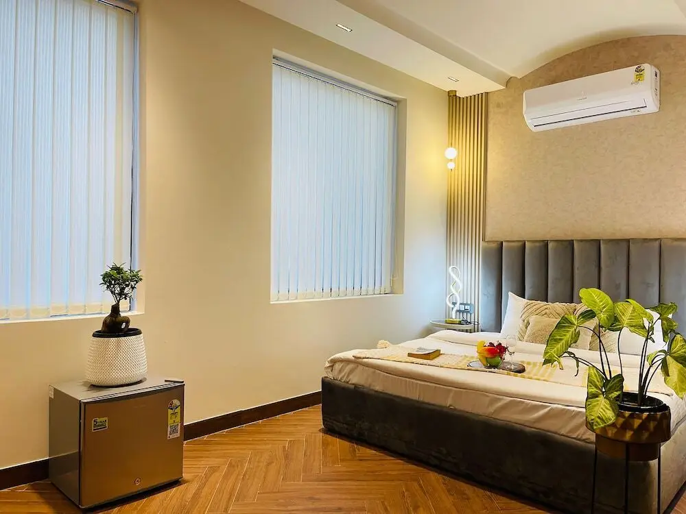 Нью-Дели: Roomshala 134 Premium Rooms Saket