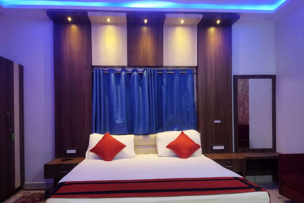 Гайя: G P Guest House And Banquet Hall
