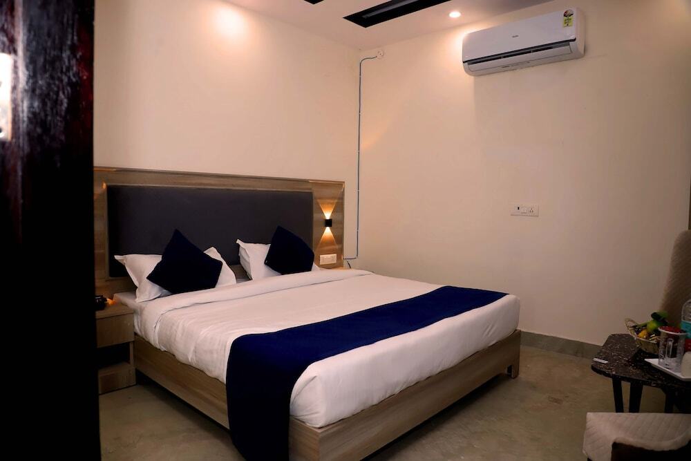 Нойда: Lyf Corporate Suites - Noida Sector 19