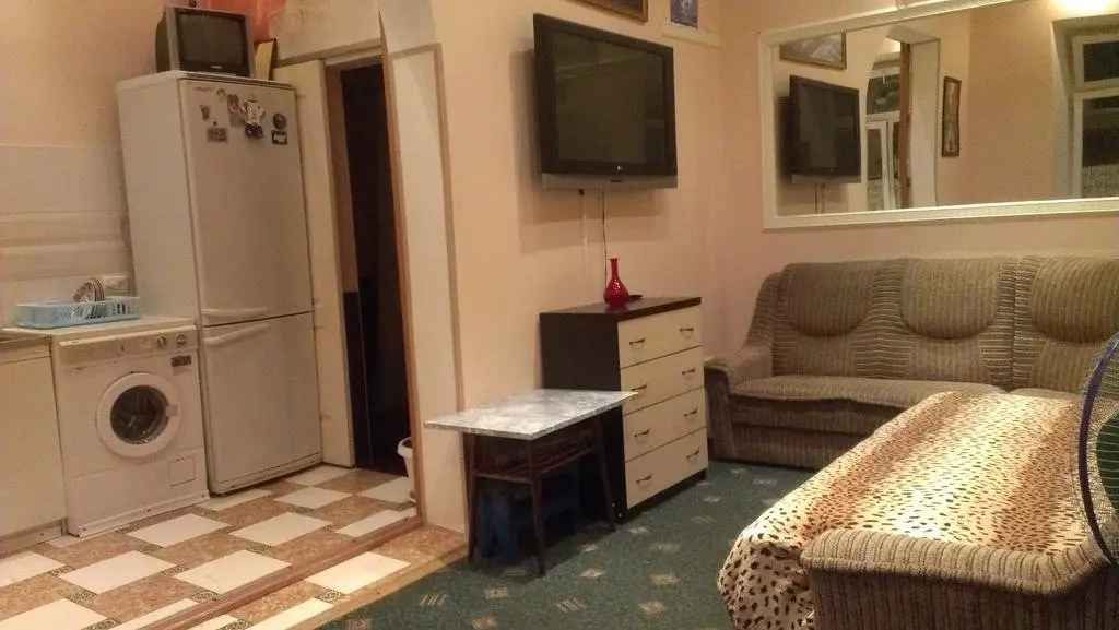 Евпатория: Апартаменты Home on Buslaevyh 11