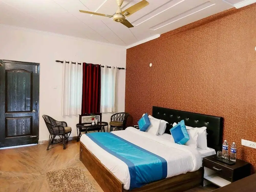 Наинитал: Royals Moonlight Resort
