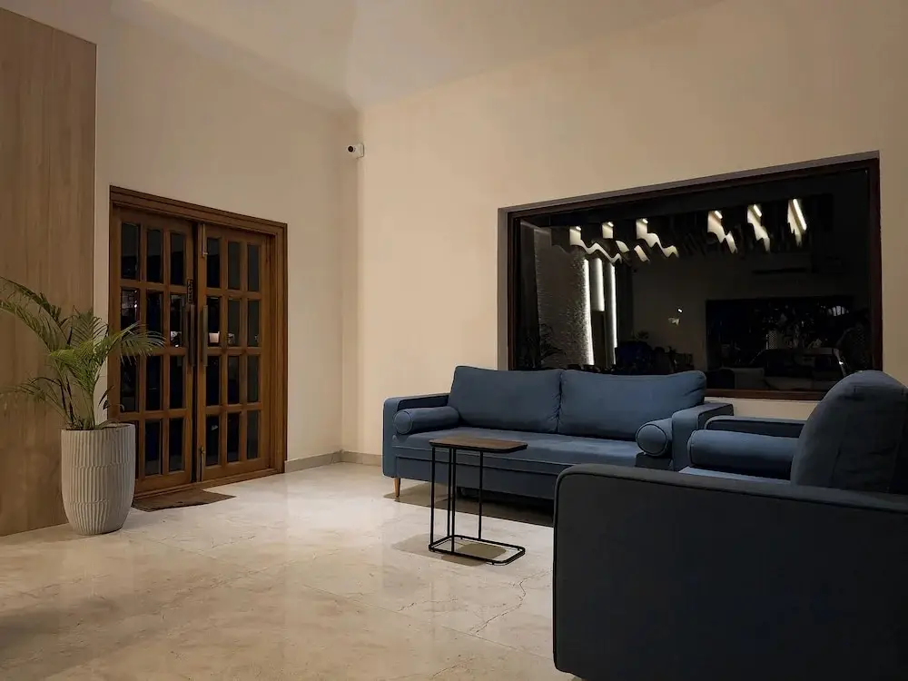 Нагоре: RK Resorts