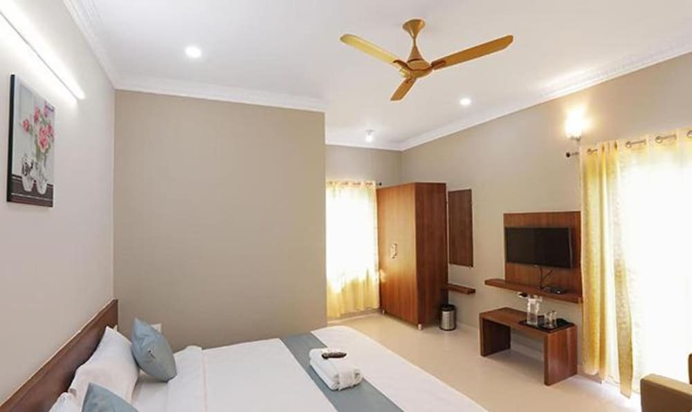 Бангалор: Fabhotel Gateway Suites