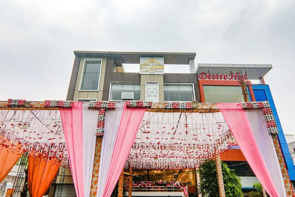 Fabhotel Sky Awadh — фото 1