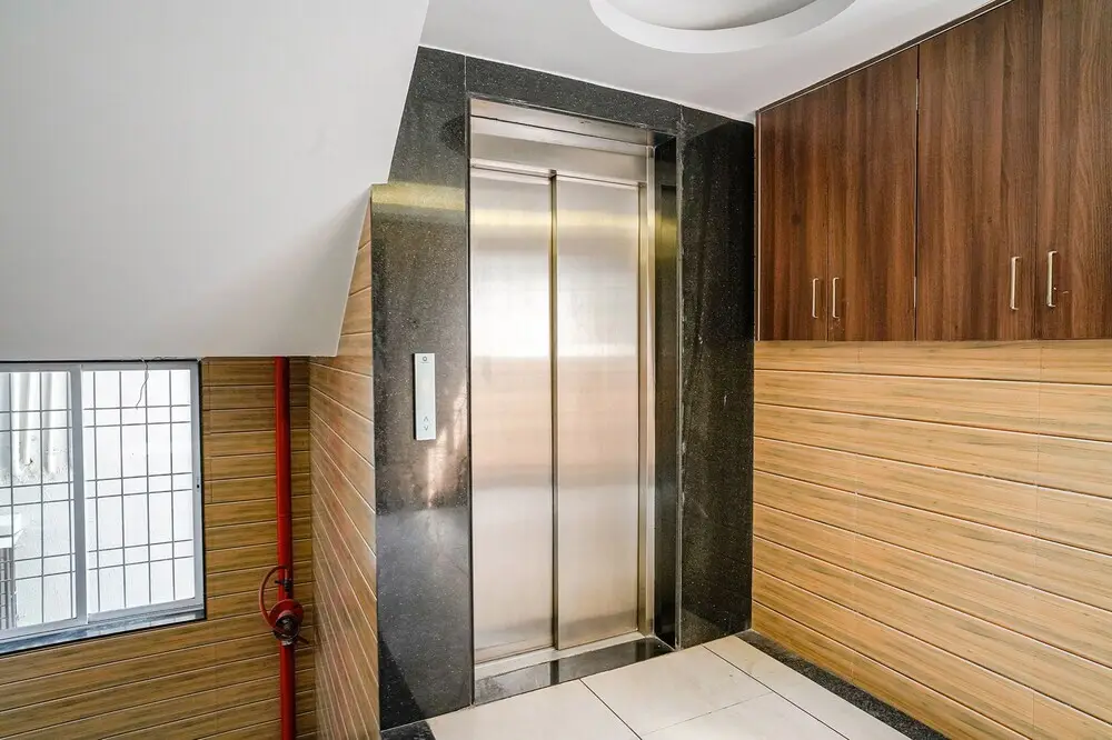 Нави-Мумбай: Fabhotel Grand Inn I