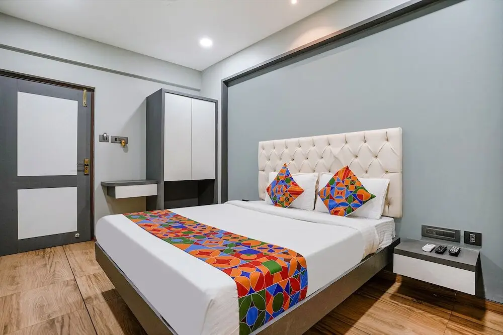 Нави-Мумбай: Fabhotel Grand Inn I