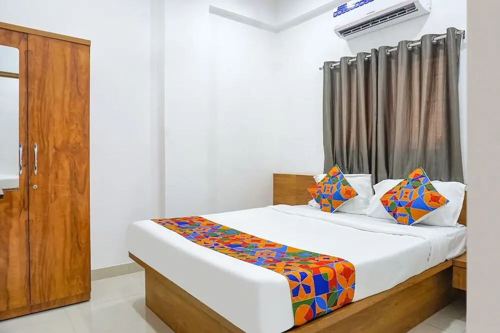 Пуна: Fabhotel White House Inn