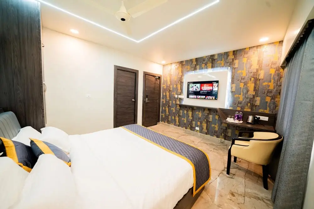 Висакхапатнам: Fabhotel Brk Iconic Residency