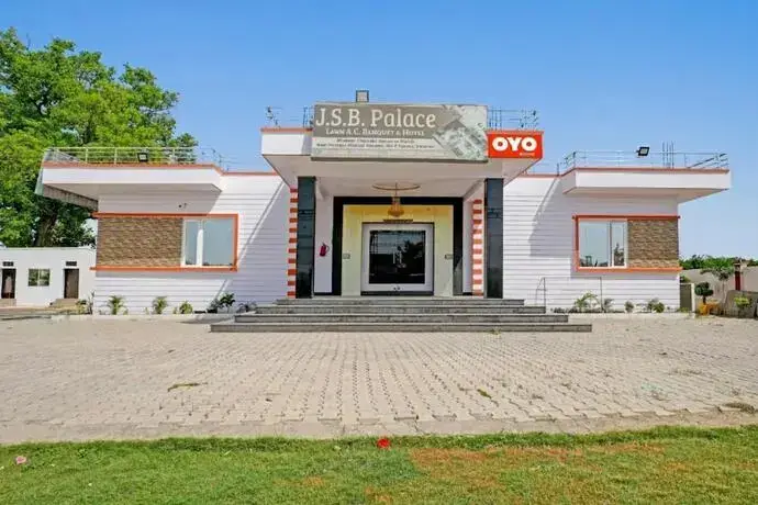 Сарнатх: Goroomgo JSB Palace Varanasi