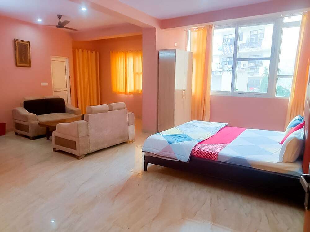 Нью-Дели: Roomshala 139 Hotel Rose Inn