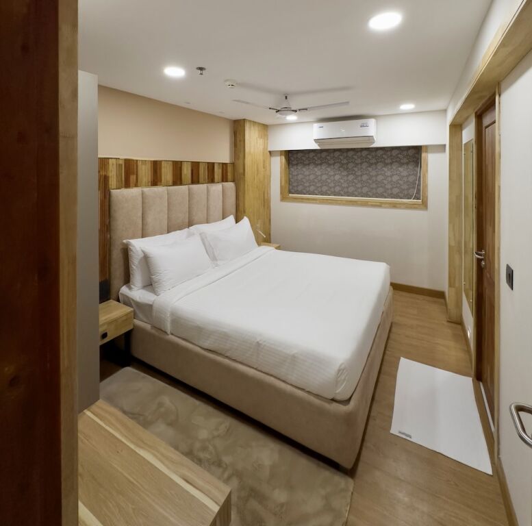Гуруваюр: The Habitat Suites