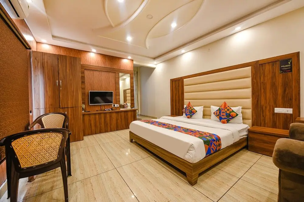 Дехрадун: Fabhotel 4 Seasons