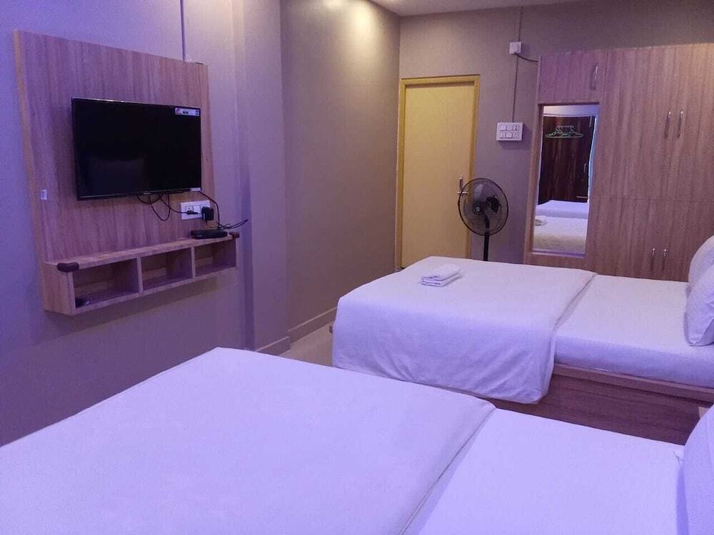 Северный Лакхимпур: 3 Star Lodge