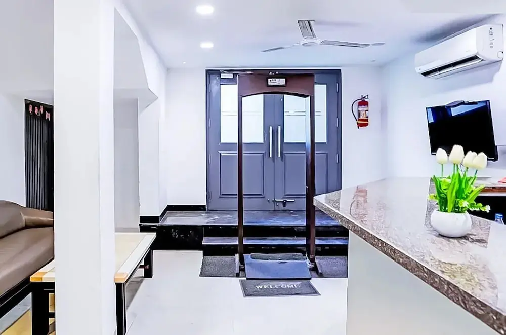 Нью-Дели: Roomshala 151 Shalimar Residency