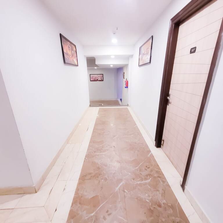 Roomshala 150 Happy Inn Vinod nagar — фото 1