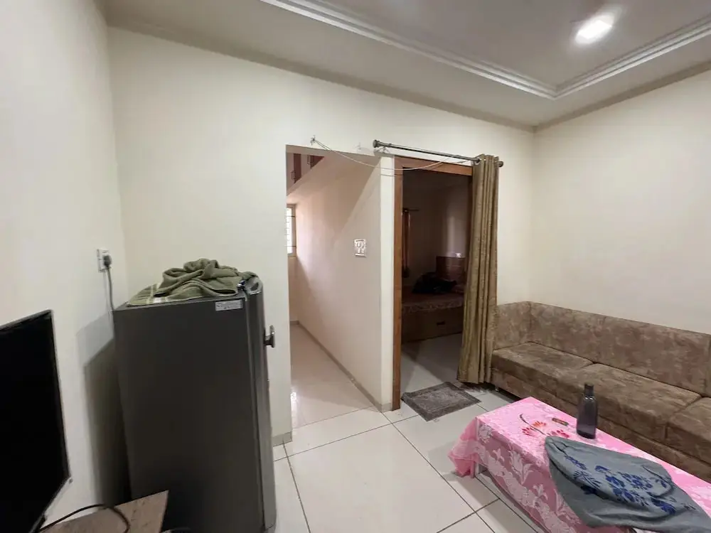 Индаур: Home Escape 1bhk near Bombay Hospital