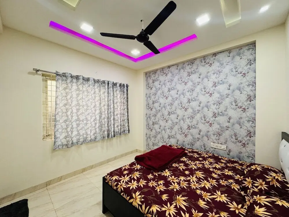 Индаур: Home Escape 1bhk near Bombay Hospital