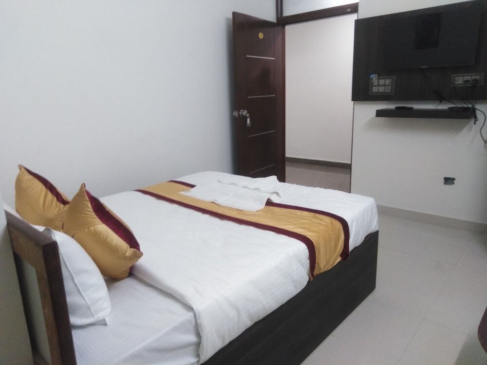 Бангалор: J K Inn Hotel - Urban Express