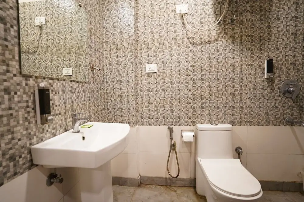 Нью-Дели: Hotel Lyf Corporate Suites - Peera Garhi
