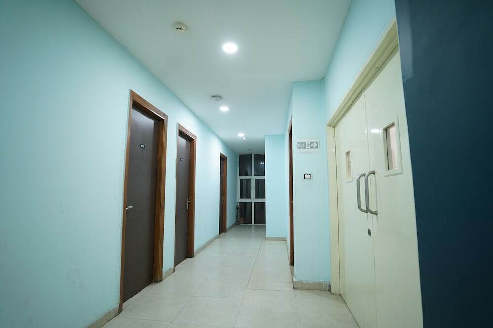 Нью-Дели: Hotel Lyf Corporate Suites - Peera Garhi