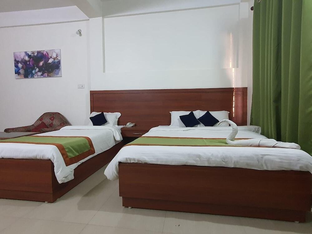 Сибсагар: Hotel Deo Volente