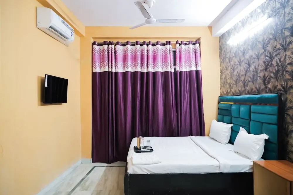 Нью-Дели: Roomshala 155 Hotel JPC