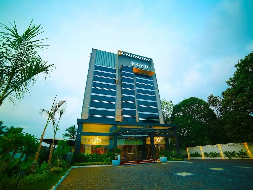 Noah Sky Suites — фото 1