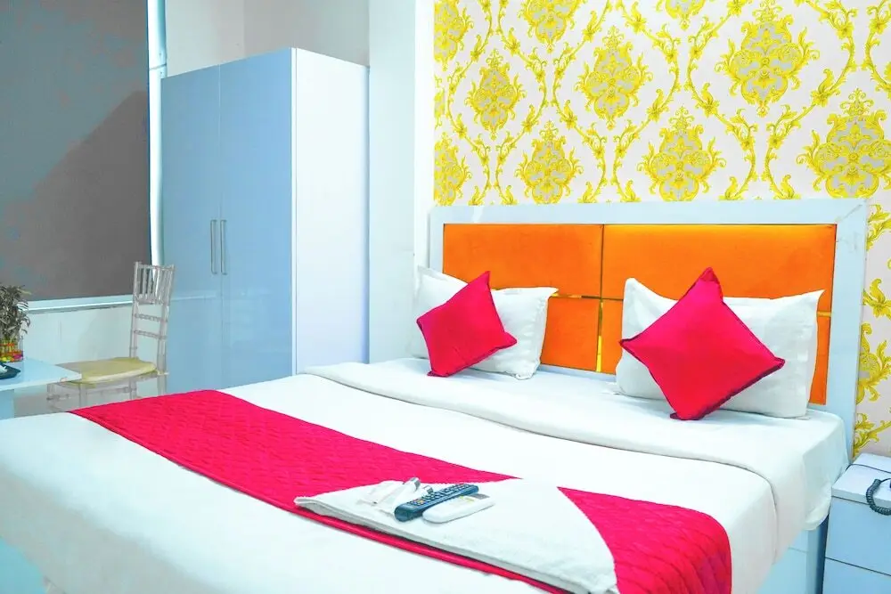 Газиабад: Roomshala 115 Satguru Residency