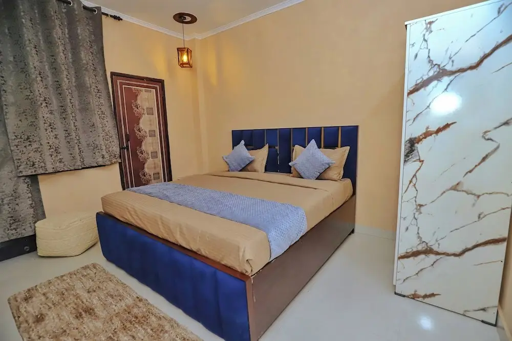 Нью-Дели: Roomshala 112 Hotel Blissbourn