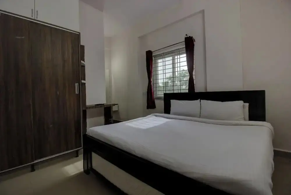 Хидерабад: iROOMZ RK Hospitality