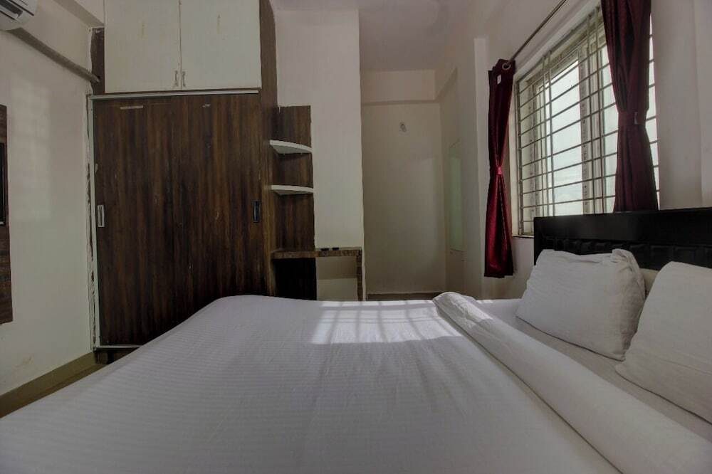 Хидерабад: iROOMZ RK Hospitality