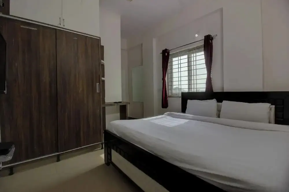 Хидерабад: iROOMZ RK Hospitality