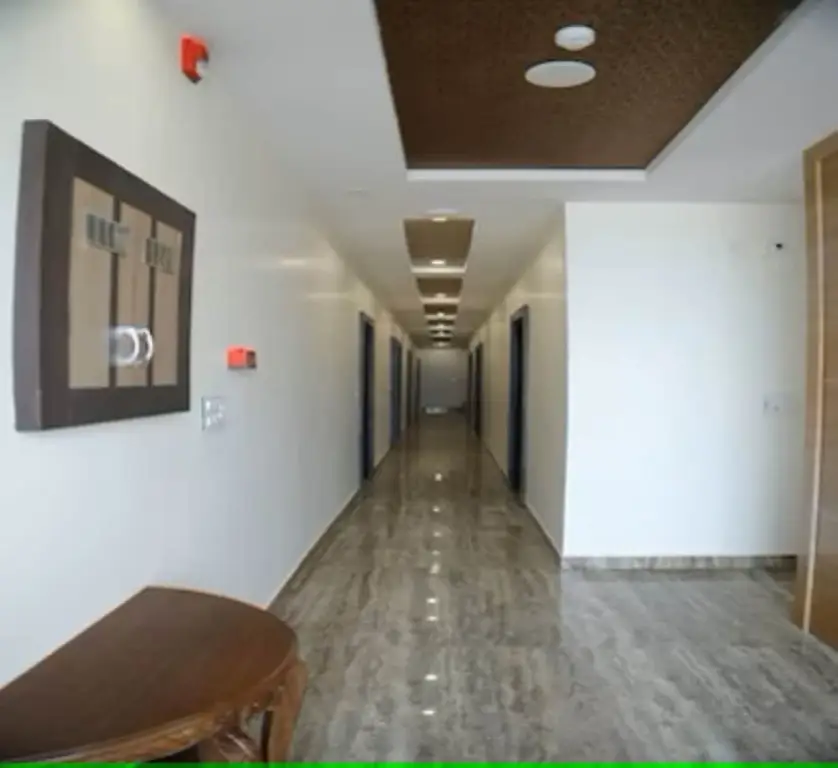 Таннасар: Hotel Amber