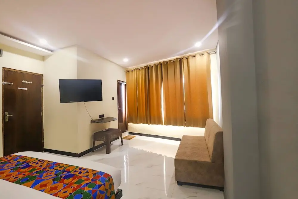Fabhotel Golden Mist — фото 1