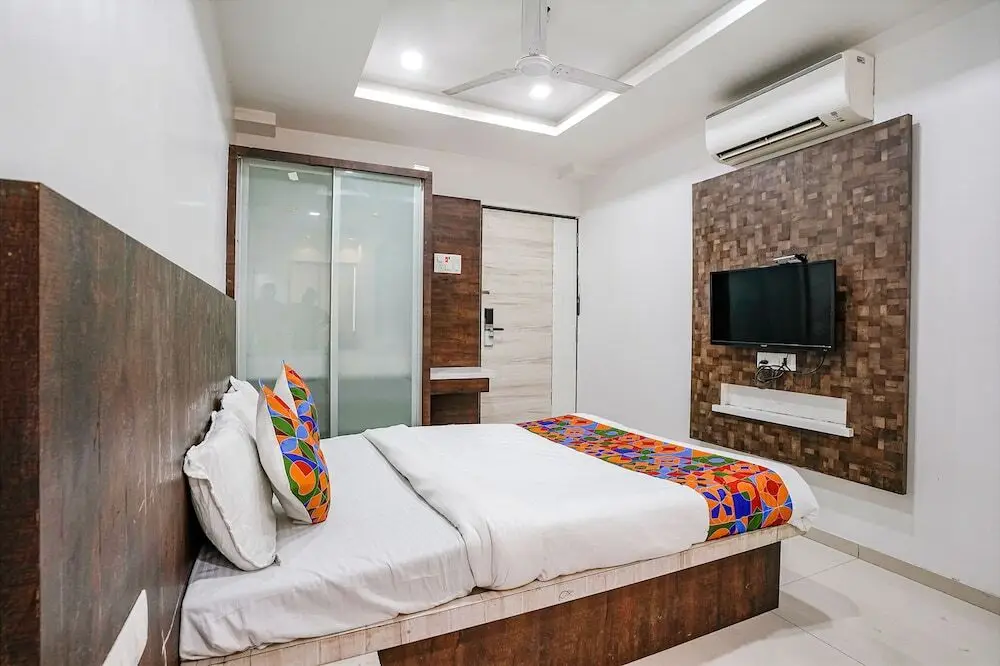 Тхане: Fabhotel Krishna Inn