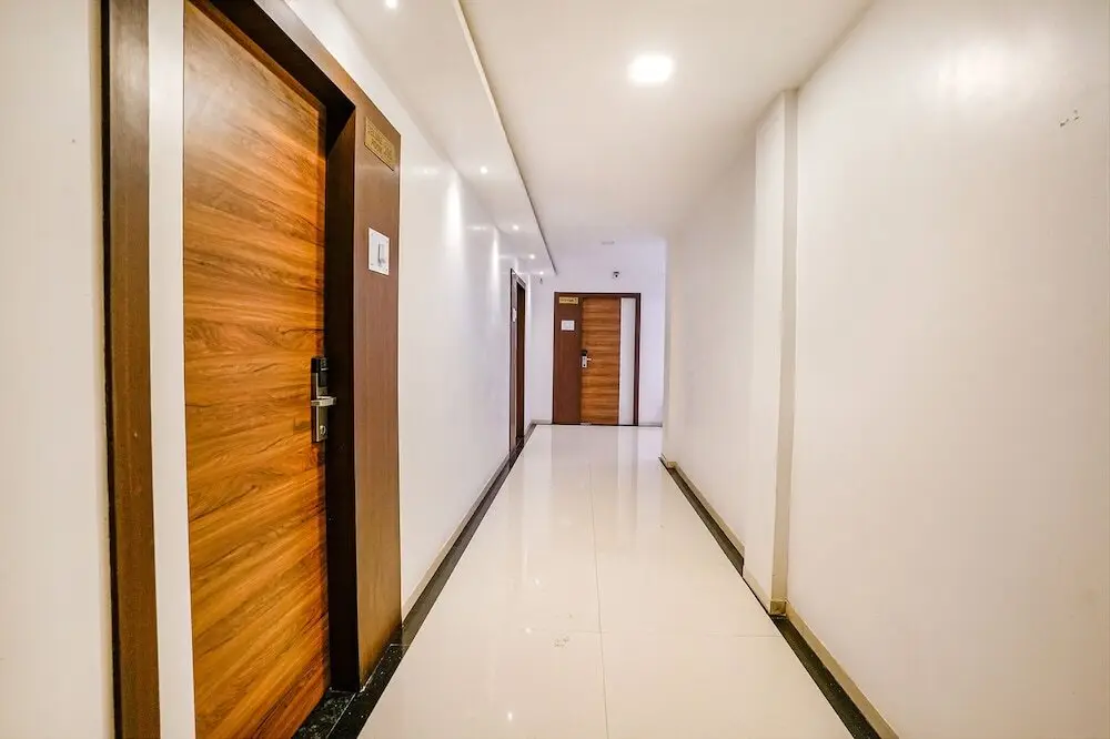 Тхане: Fabhotel Krishna Inn