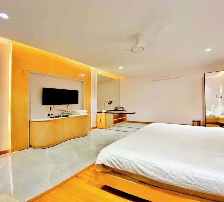 Мератх: Grand 5 Resort